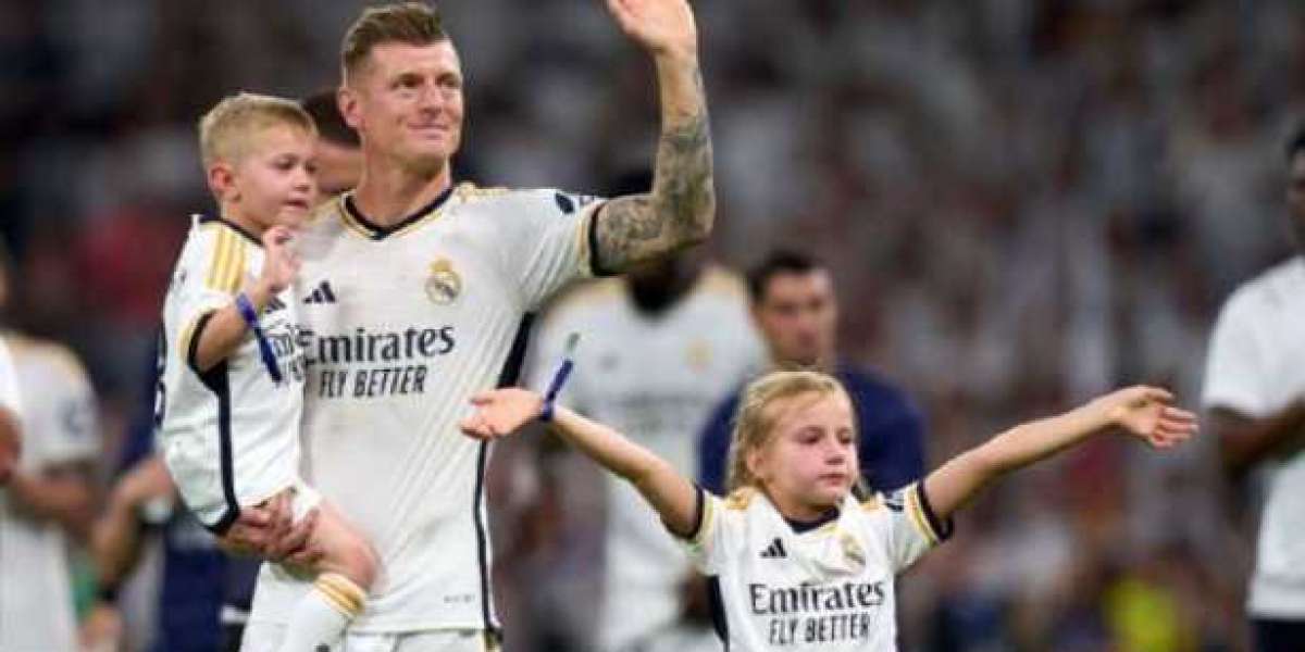 Real Madrid ehrt Toni Kroos mit tränenreichem Bernabeu-Abschied